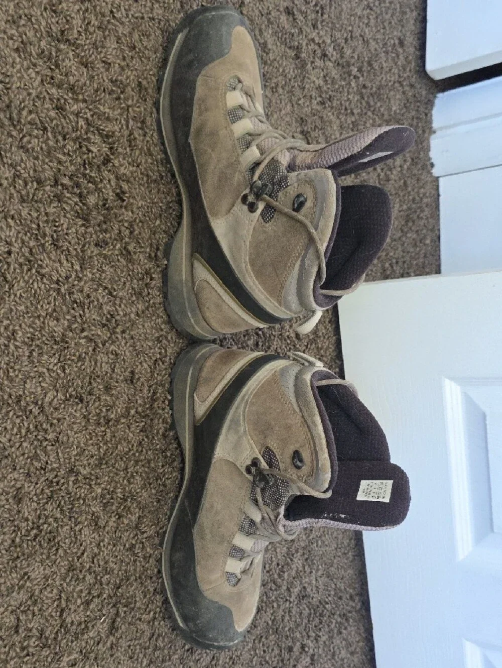 Salomon Men's Hiking Boots